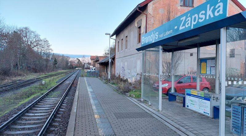 Železniční zastávka Brandýs-Zápská