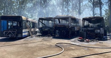 Požár autobusů v Tišicích