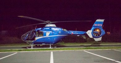 V Brandýse nad Labem zasahoval vrtulník u nehody cyklisty a auta