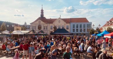 Léto na maximum. Přehled koncertů na náměstí v Brandýse nad Labem 
