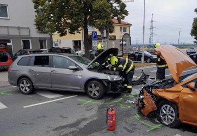 Silnici v Nehvizdech zablokovala nehoda