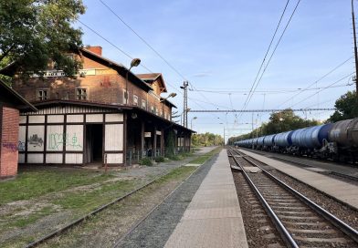 Trať z Lysé na Mělník se má zrychlit až na 160 km/h. Ve Staré Boleslavi vznikne přeložka