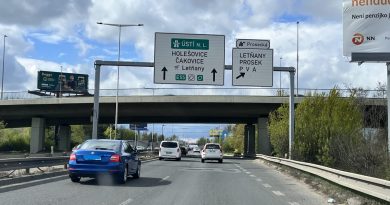 Při opravě Kbelské bude vjezd do pražské Vinoře regulován závorou