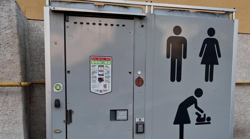 Podniky s veřejnými toaletami. Město chce za příspěvek vyřešit nedostatek WC