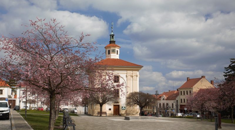 Voliči, nestarejte se. Benátky nad Jizerou odmítají vysílat zastupitelstvo online