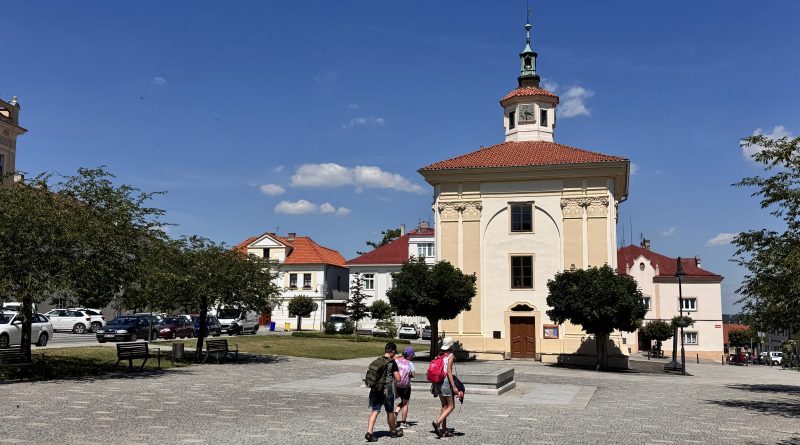 Osmitisícové město si platí více zastupitelů než dvacetitisícové
