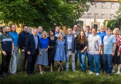 Obhájí Naše dvojměstí vítězství? Slibuje kulturní dům nebo padací lávku