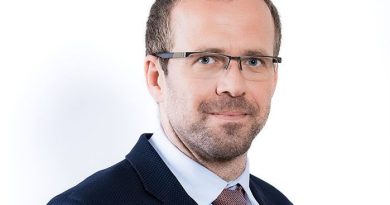 Starosta, náměstek a nově i senátor. Rezignuje Kašpar na funkci na kraji?