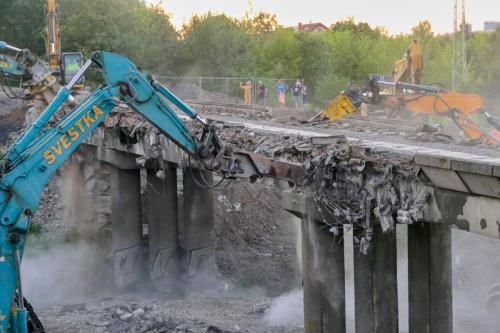 Demolice železničního mostu